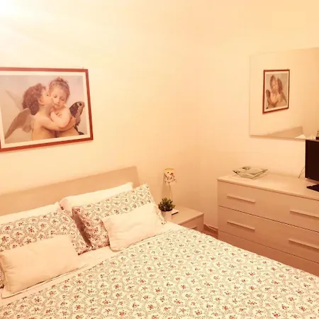 Quirino Apartman